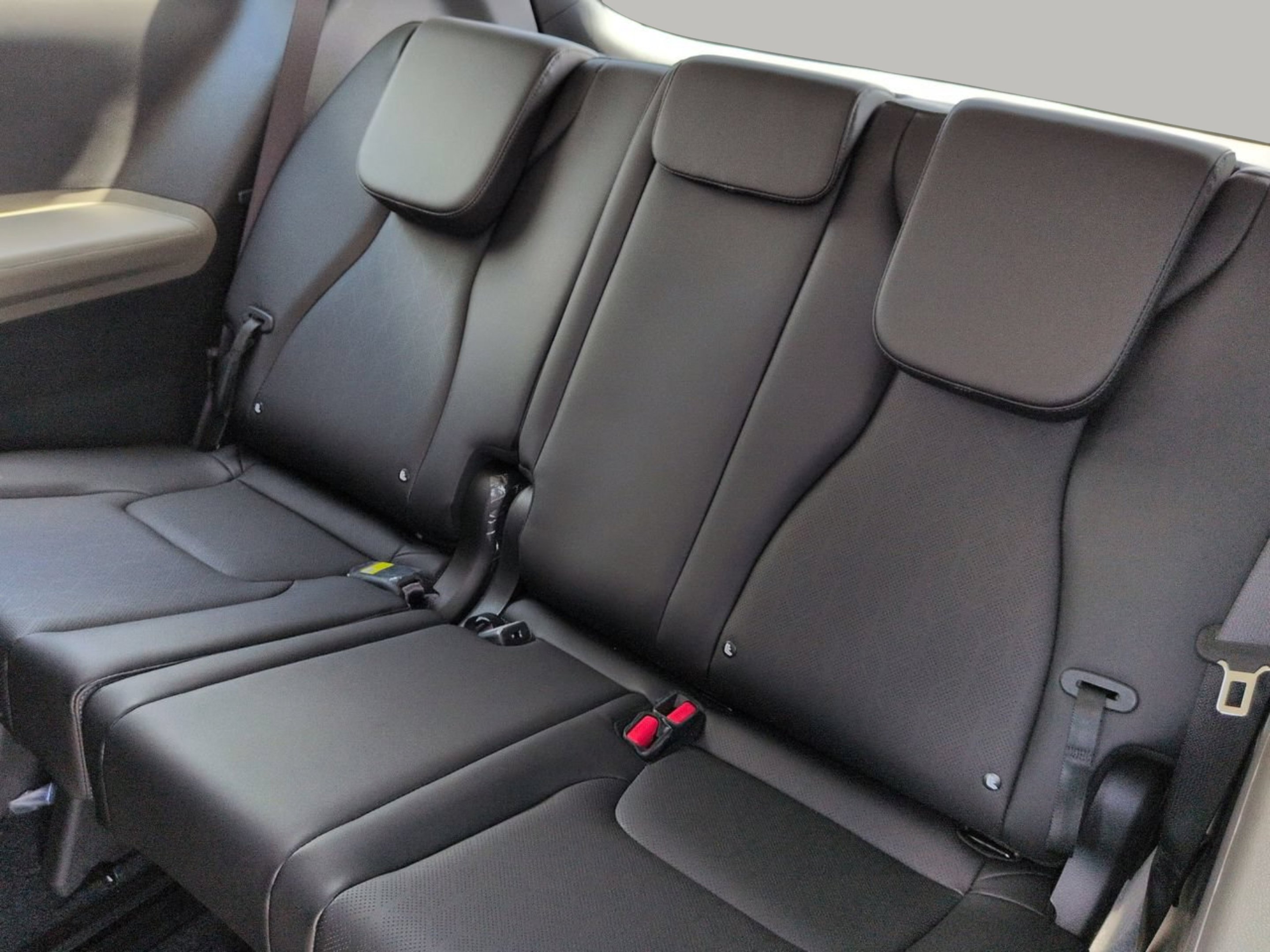 2026 Kia Carnival LXS - Photo 18