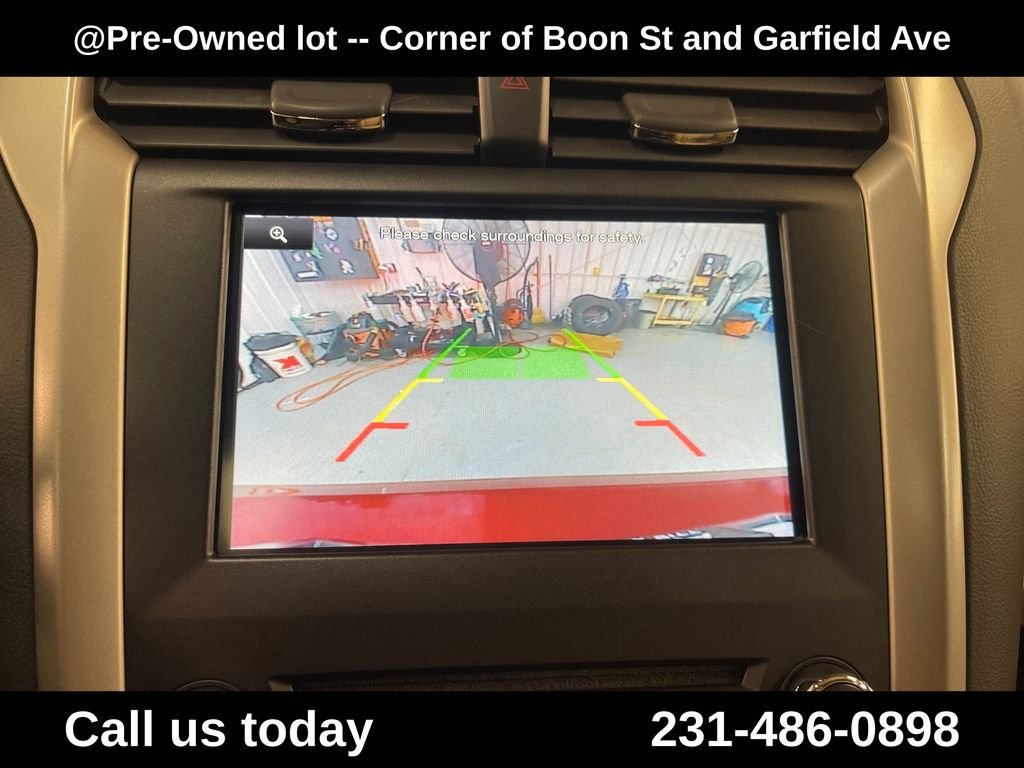 Used 2016 Red Ford SE image 23