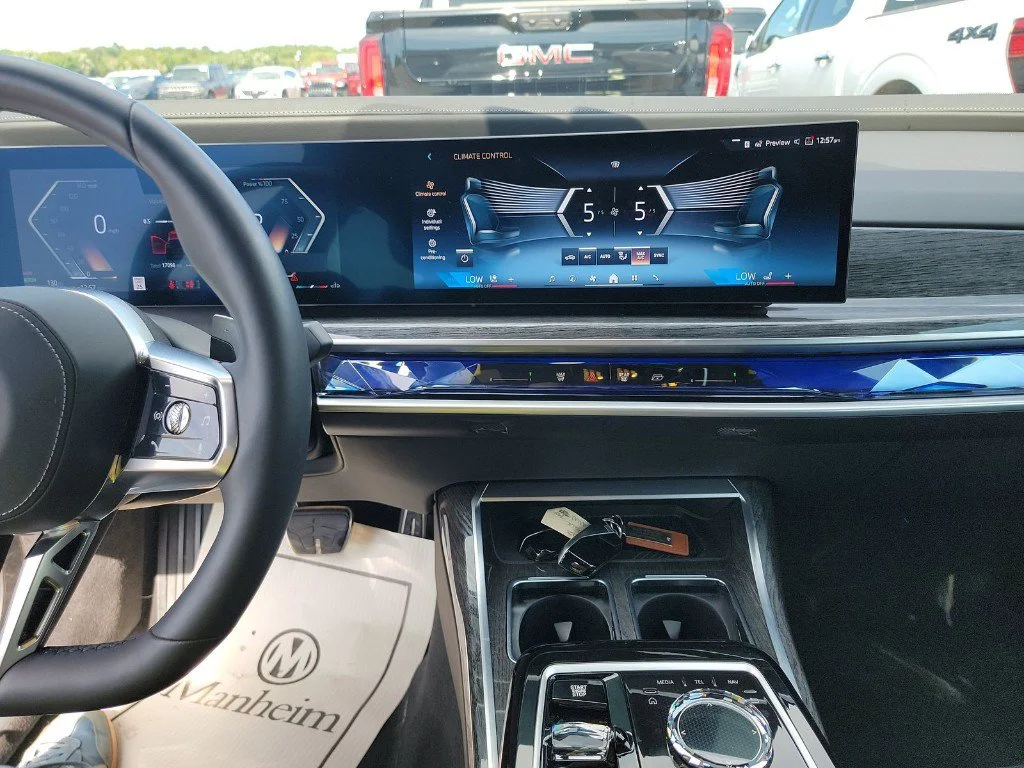 Used 2025 Black BMW 740i xDrive image 17