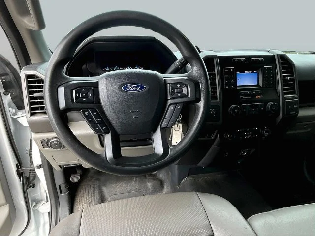 Used 2022 White Ford XL image 12