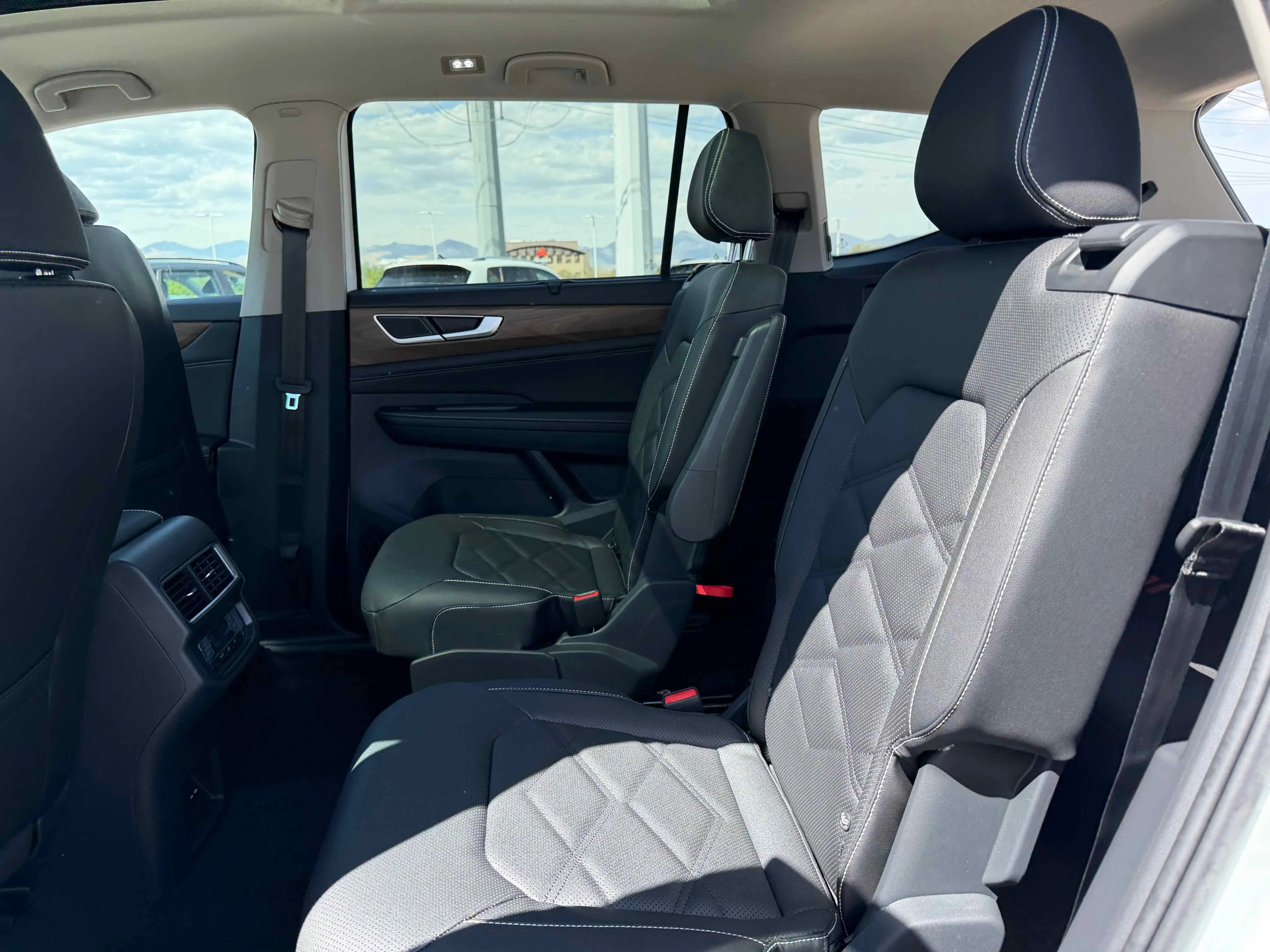 New 2026 Opal Volkswagen 2.0T SE w/Technology image 24