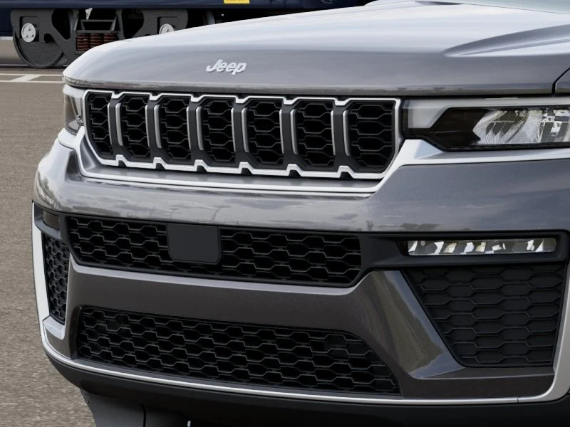 New 2026 Baltic Gray Metallic Clear-Coat Exterior Paint Jeep Limited image 16