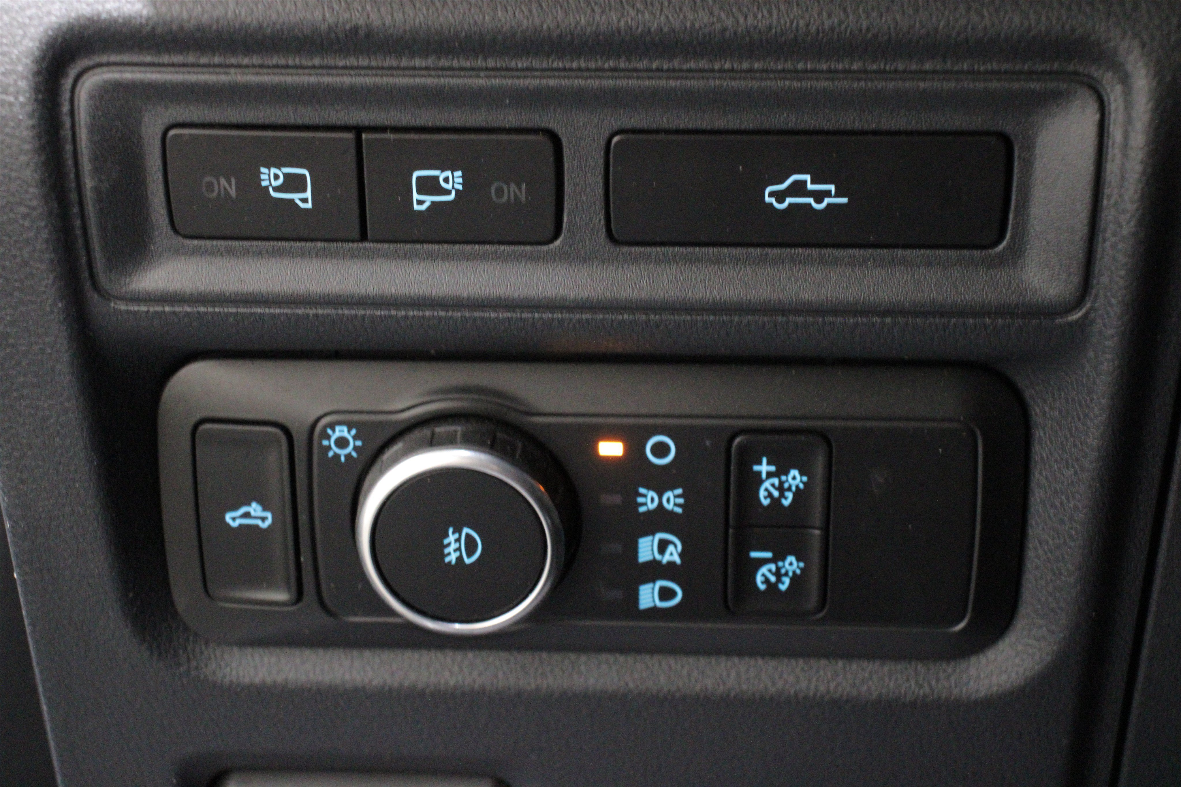 Used 2022 Space White Metallic Ford XLT image 11