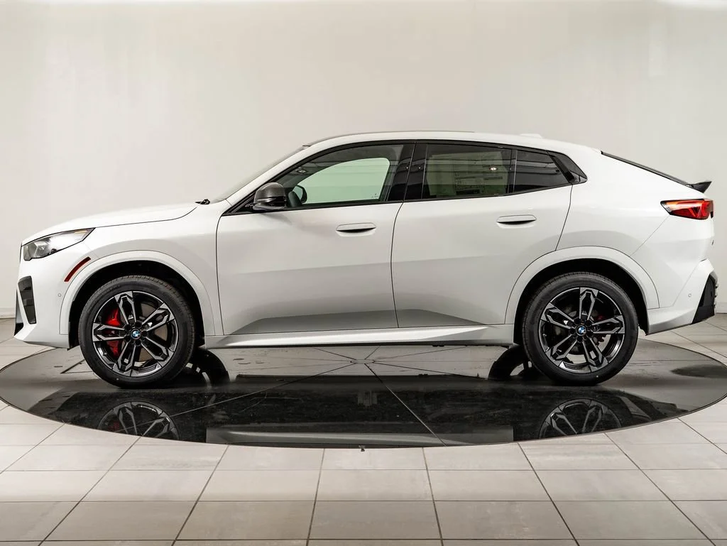 New 2026 Alpine White BMW xDrive28i image 5
