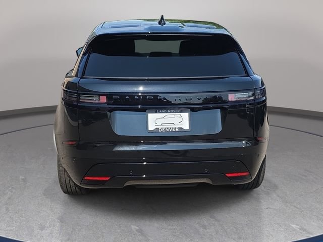 New 2026 Santorini Black Land Rover Belgravia Edition image 6