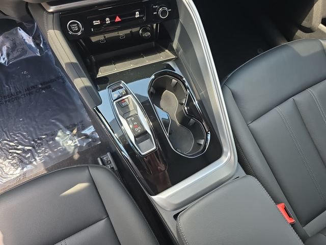 Used 2025 White Audi 2.0T Premium image 28