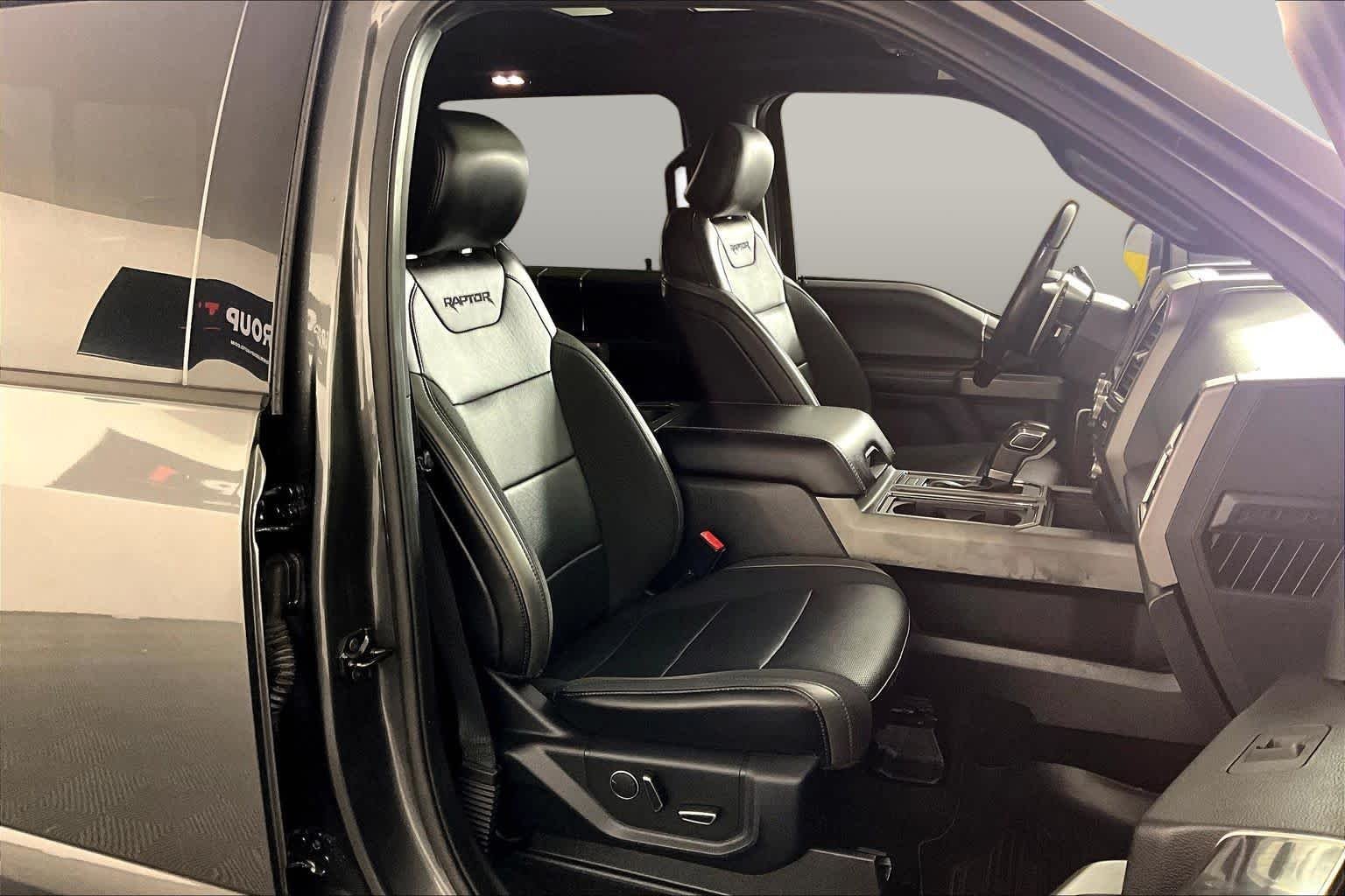 2019 Ford F-150 Raptor - Photo 9
