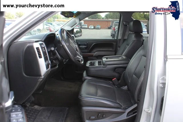Used 2017 Silver GMC SLE image 14