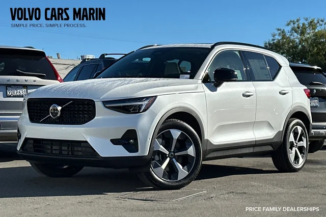 2026 Volvo XC40 2026 Volvo XC40 B5 Plus SUV
