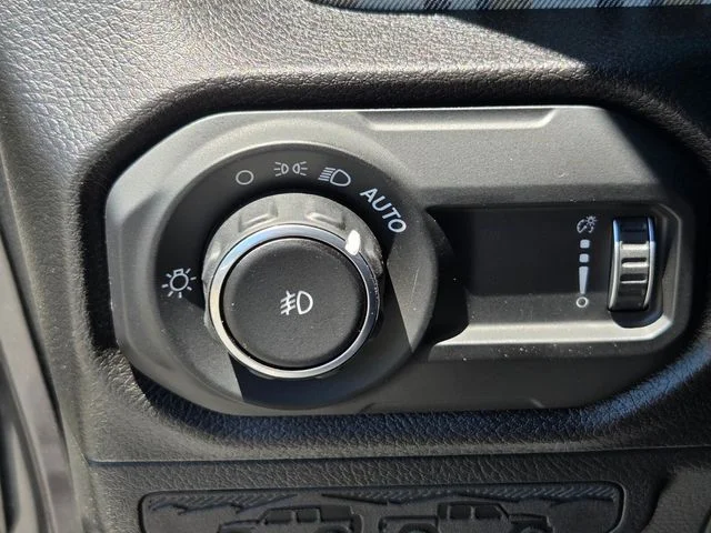 New 2026 Granite Crystal Metallic Clear-Coat Exterior Paint Jeep 85th Anniversary Edition image 25