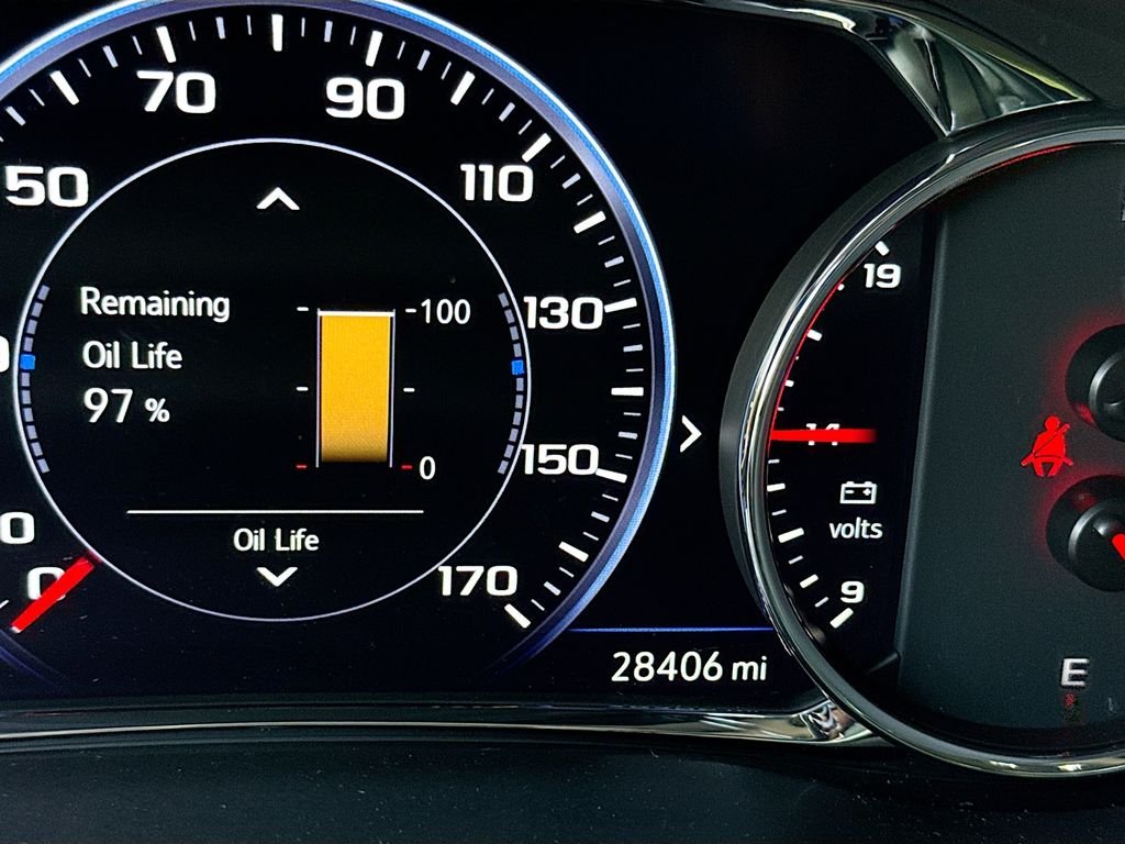 Used 2023 Ultra Blue Metallic GMC SLT image 12