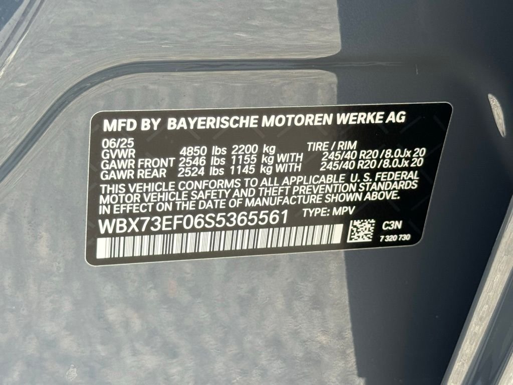 Used 2025  BMW xDrive28i image 22