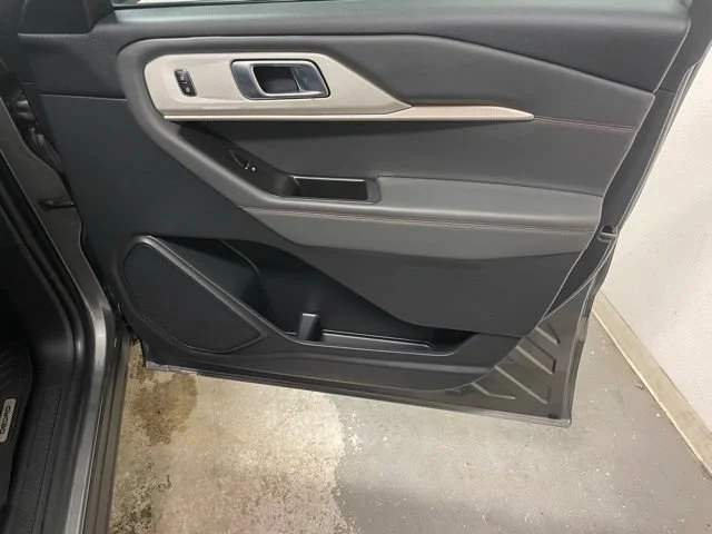 Used 2025  Ford Active image 27
