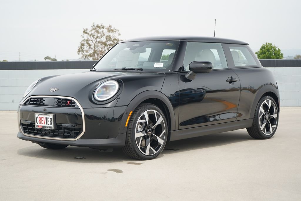 2026 MINI Hardtop Cooper S's photo
