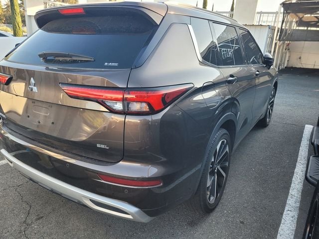 Used 2023 Brown Mitsubishi SEL image 3