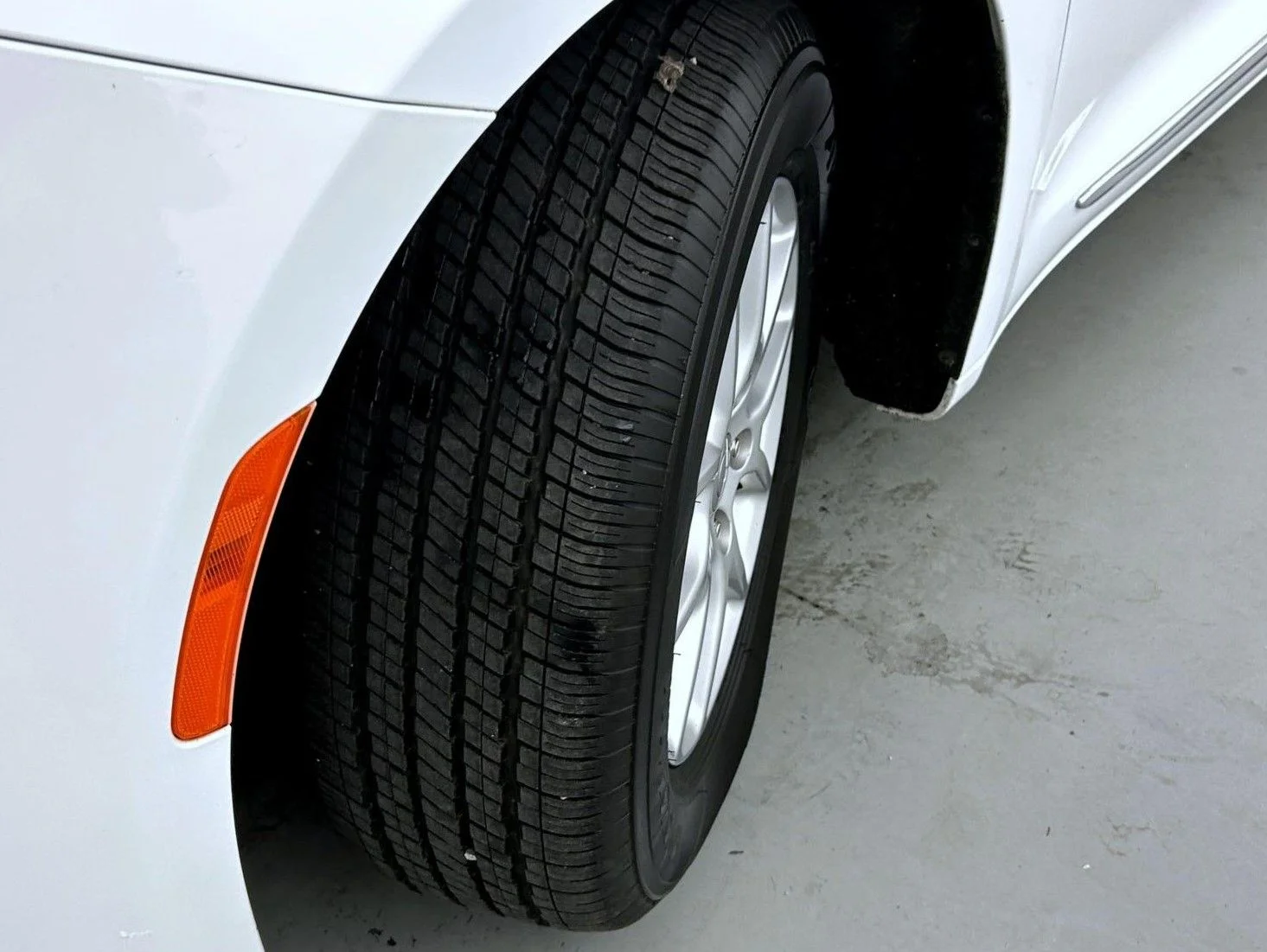 Used 2020 White Chrysler Touring L image 23
