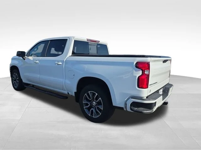 Used 2020 SUMMIT WHITE Chevrolet RST image 3