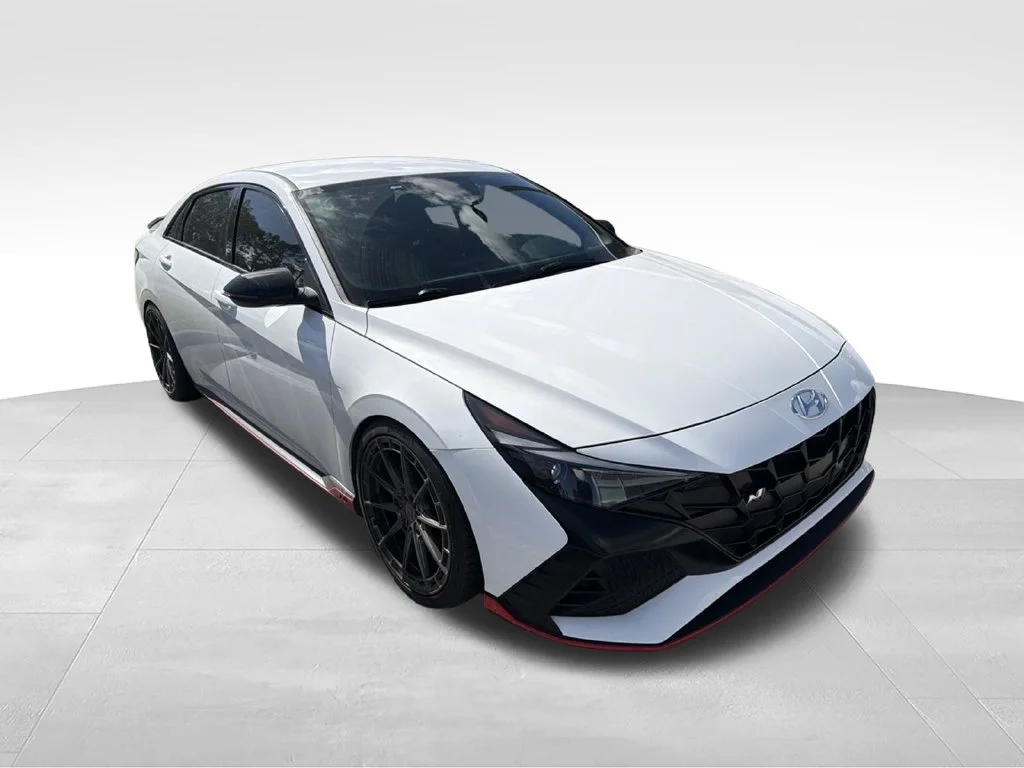 Used 2023 White Hyundai Base image 2