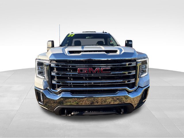 Used 2022 White GMC SLE image 8