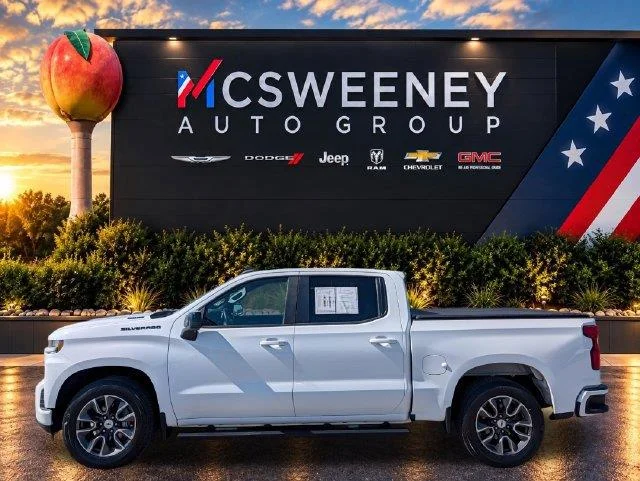 Used 2021 SUMMIT WHITE Chevrolet RST image 2