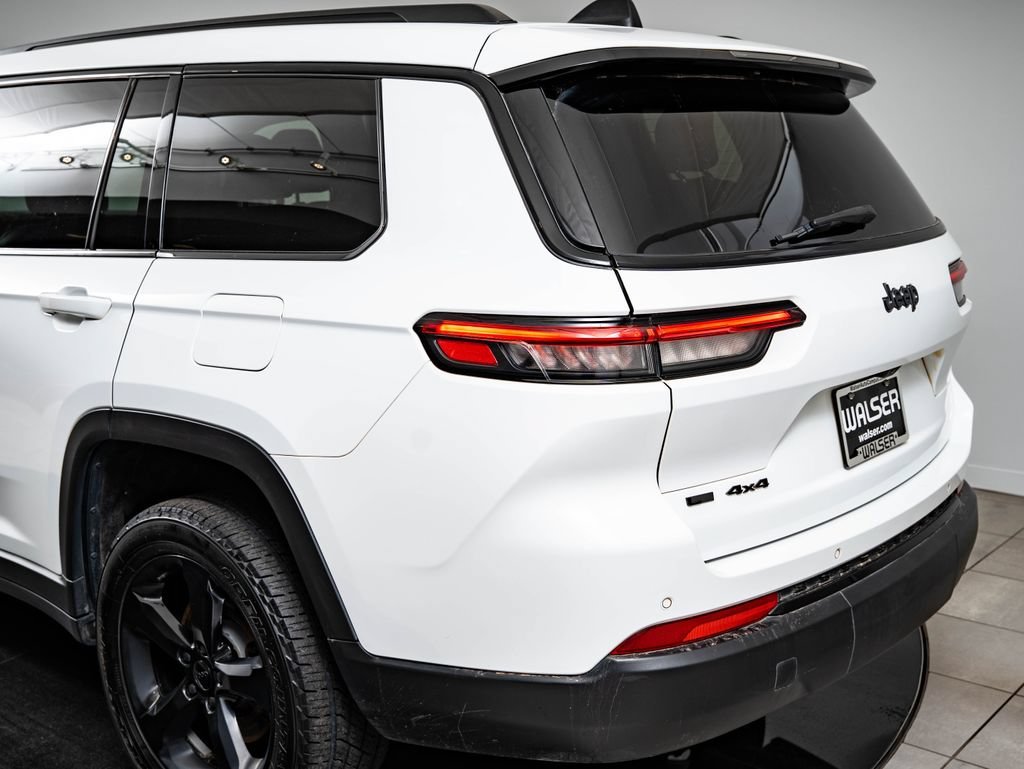 Used 2023 Bright White Clearcoat Jeep Altitude image 19