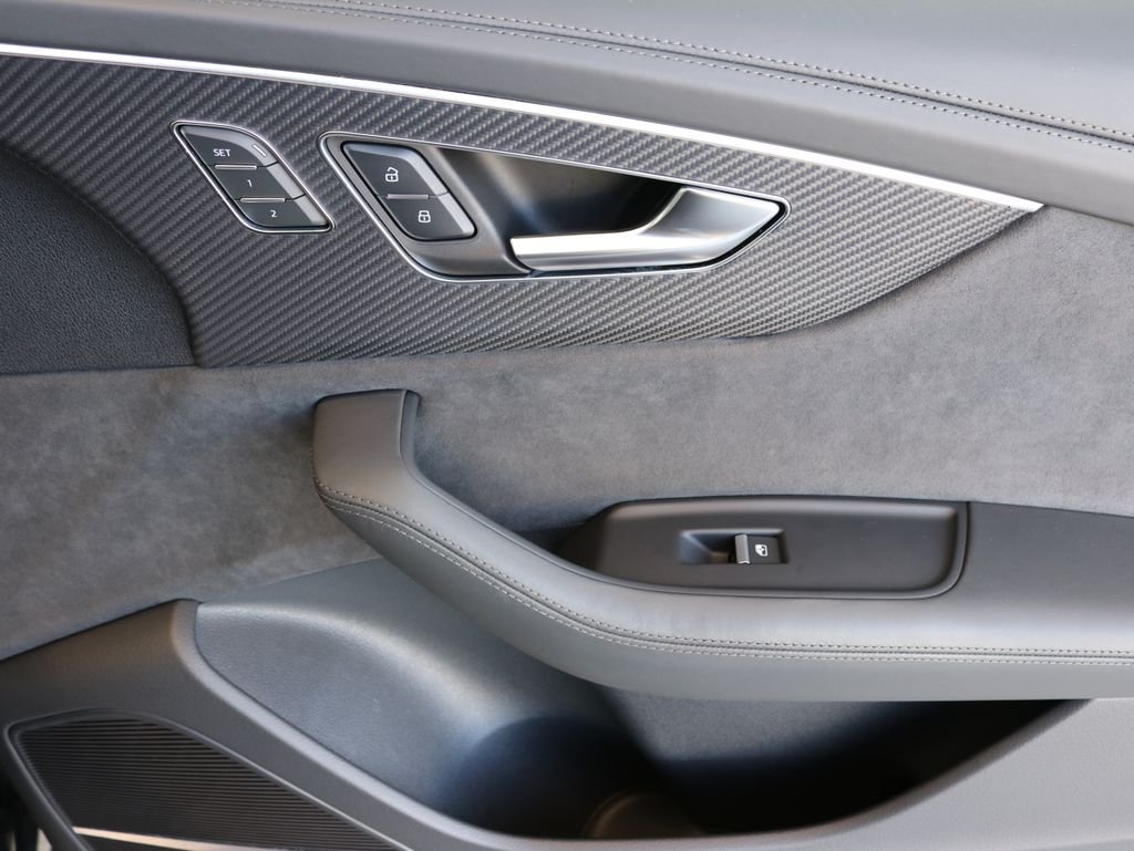 2023 Audi RS Q8 Base - Photo 33