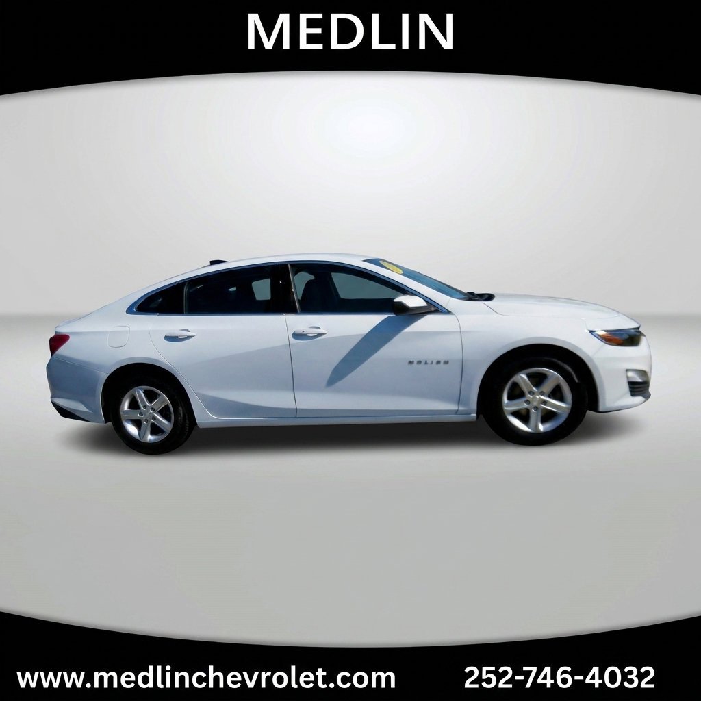Used 2021 Summit White Chevrolet LS image 5
