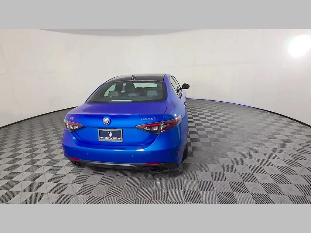 2025 Alfa Romeo Giulia Base - Photo 33
