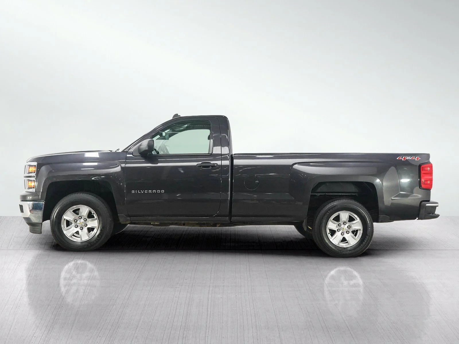 Used 2014 Chevrolet Silverado 1500 LT with VIN 1GCNKREC9EZ415134 for sale in Roseville, Minnesota