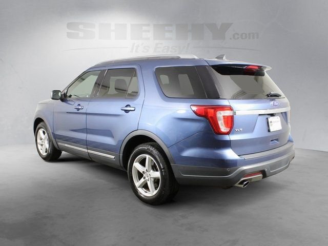 Used 2018 Blue Ford XLT image 5