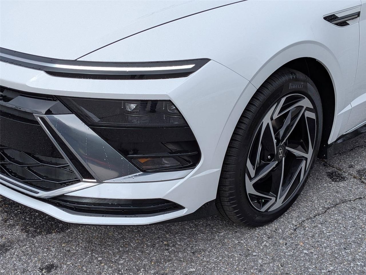 New 2026 Serenity White Hyundai SEL Sport image 9