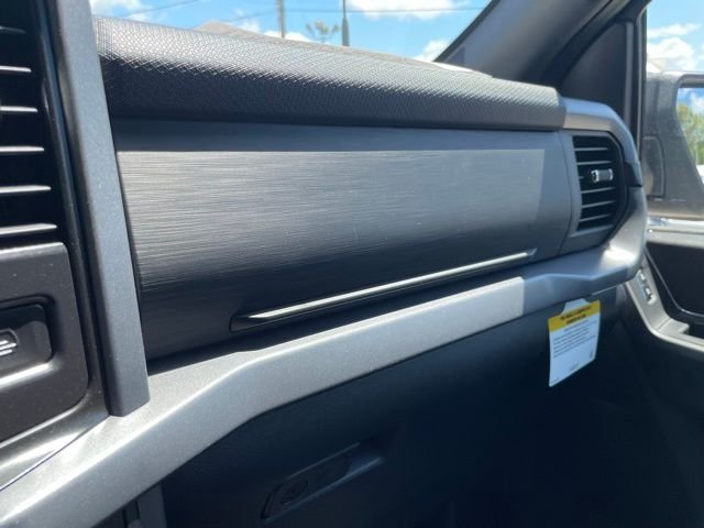 New 2026 Carbonized Gray Metallic Ford XLT image 34