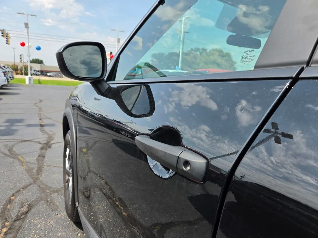 Used 2025 Super Black Nissan S image 36
