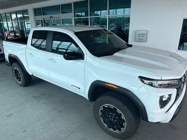 Used 2026 Summit White GMC AT4 image 4