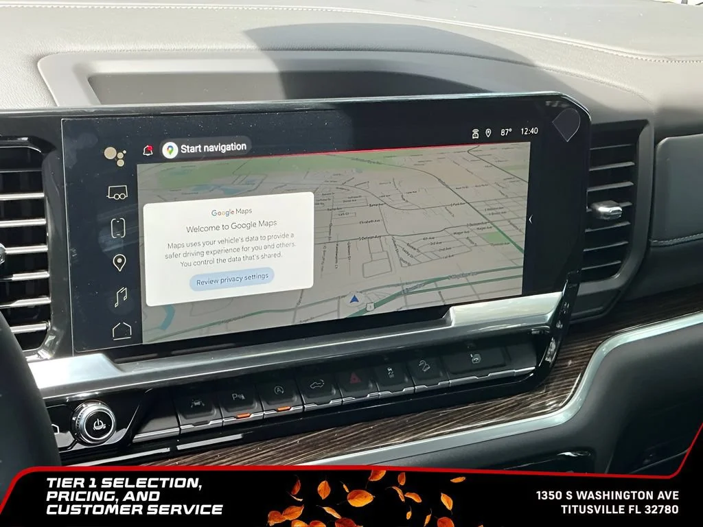 New 2026 Sterling Metallic GMC Elevation image 32