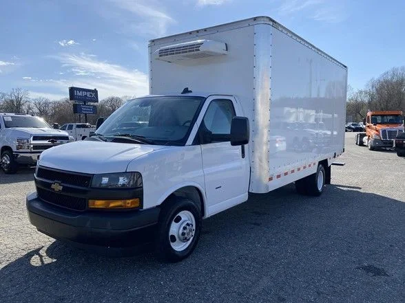 Used 2024 White Chevrolet Work Van image 4