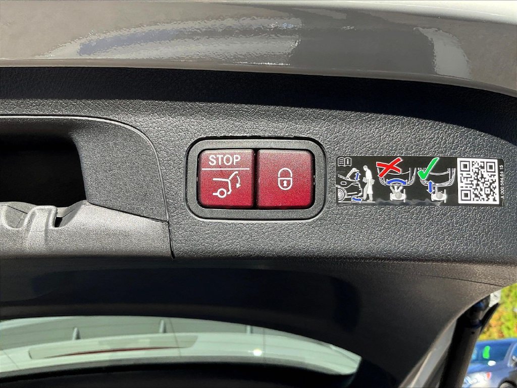 Certified Used 2025 MANUFAKTUR Alpine Gray Mercedes-Benz GLE 350 image 38