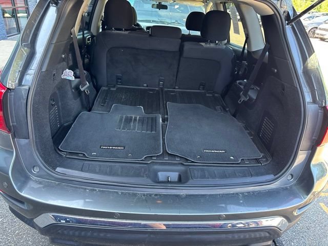 Used 2019 Gun Metallic Nissan S image 9