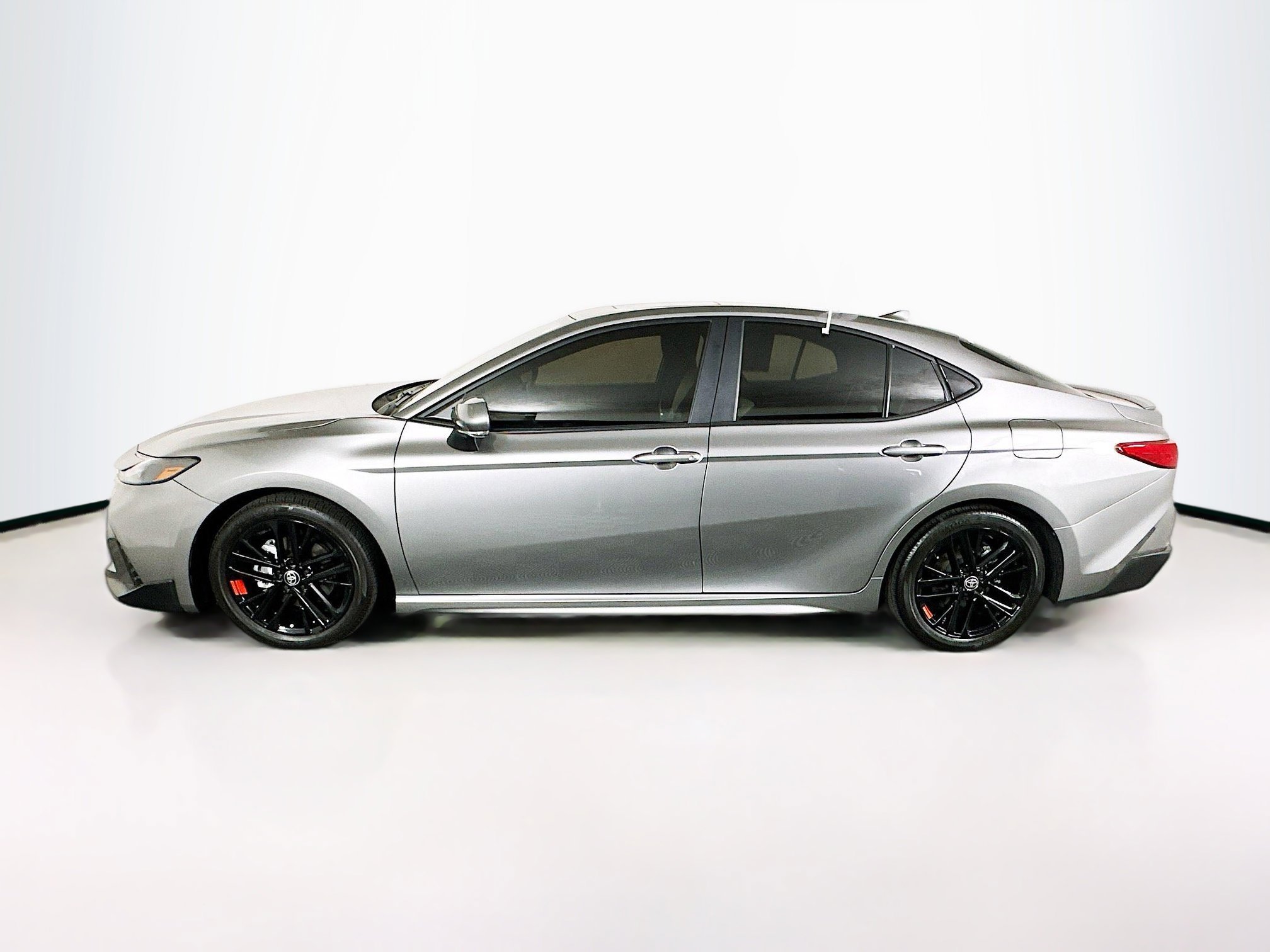 2025 Toyota Camry thumbnail 8