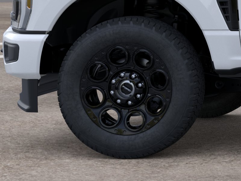 New 2026 Oxford White Ford XLT image 19