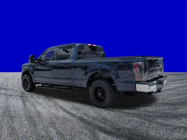 Used 2019 Blue Ford XLT image 6