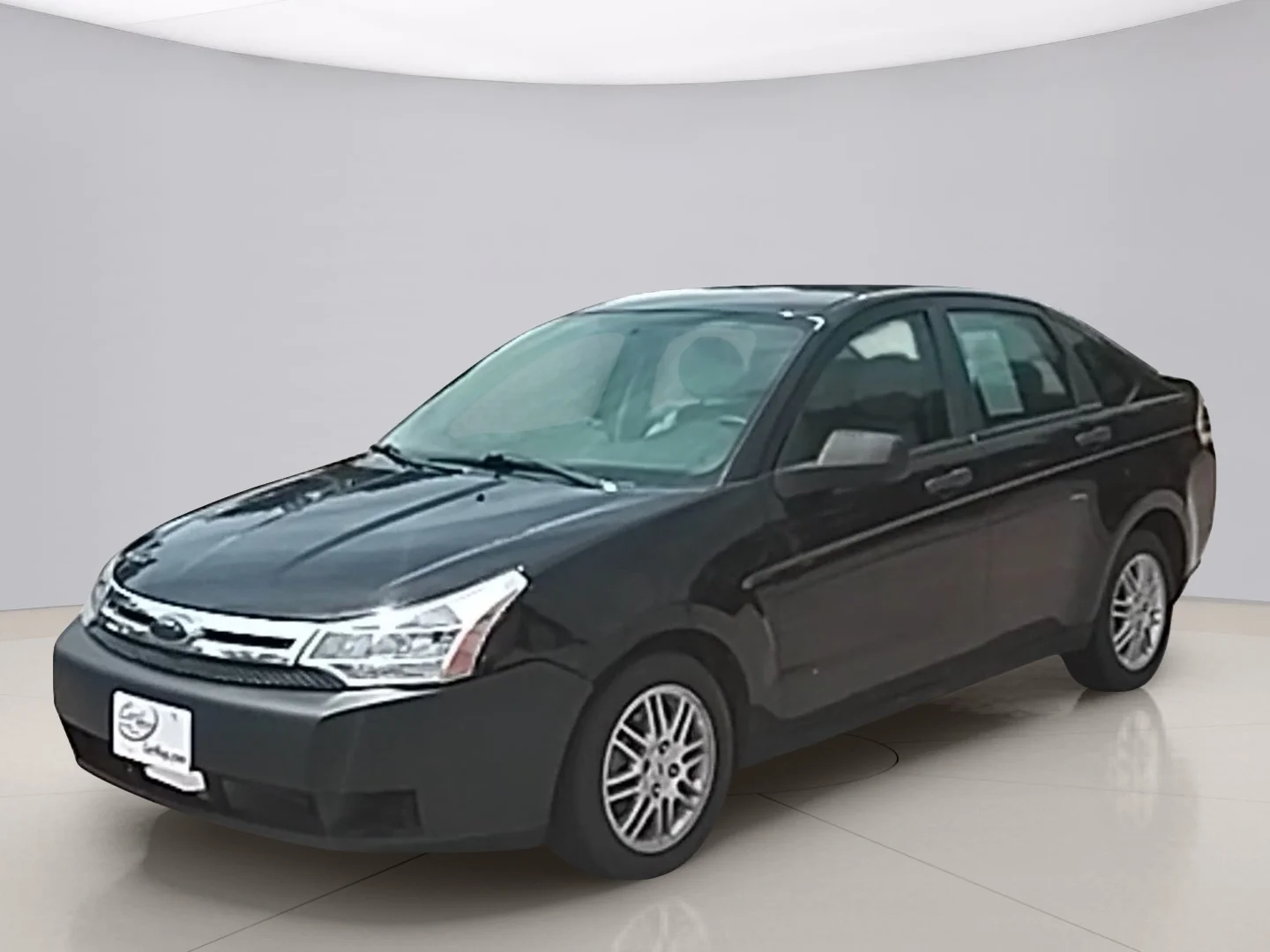 Used 2010 Black Ford SE image 1