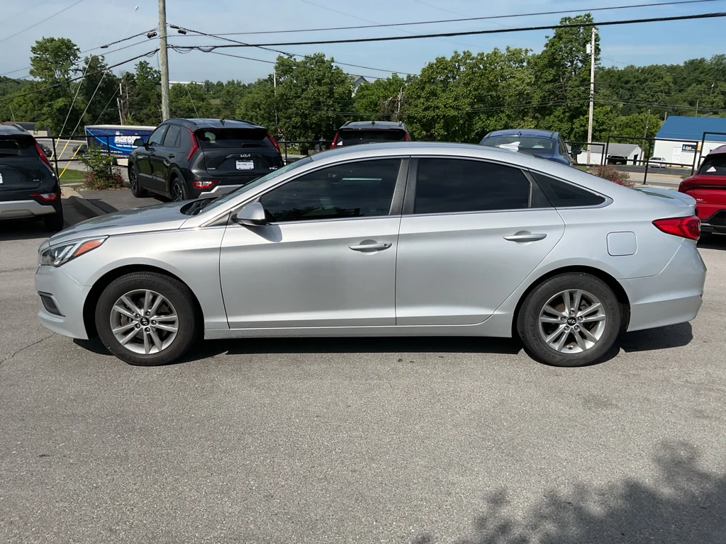 Used 2017 Symphony Silver Hyundai 2.4L image 5