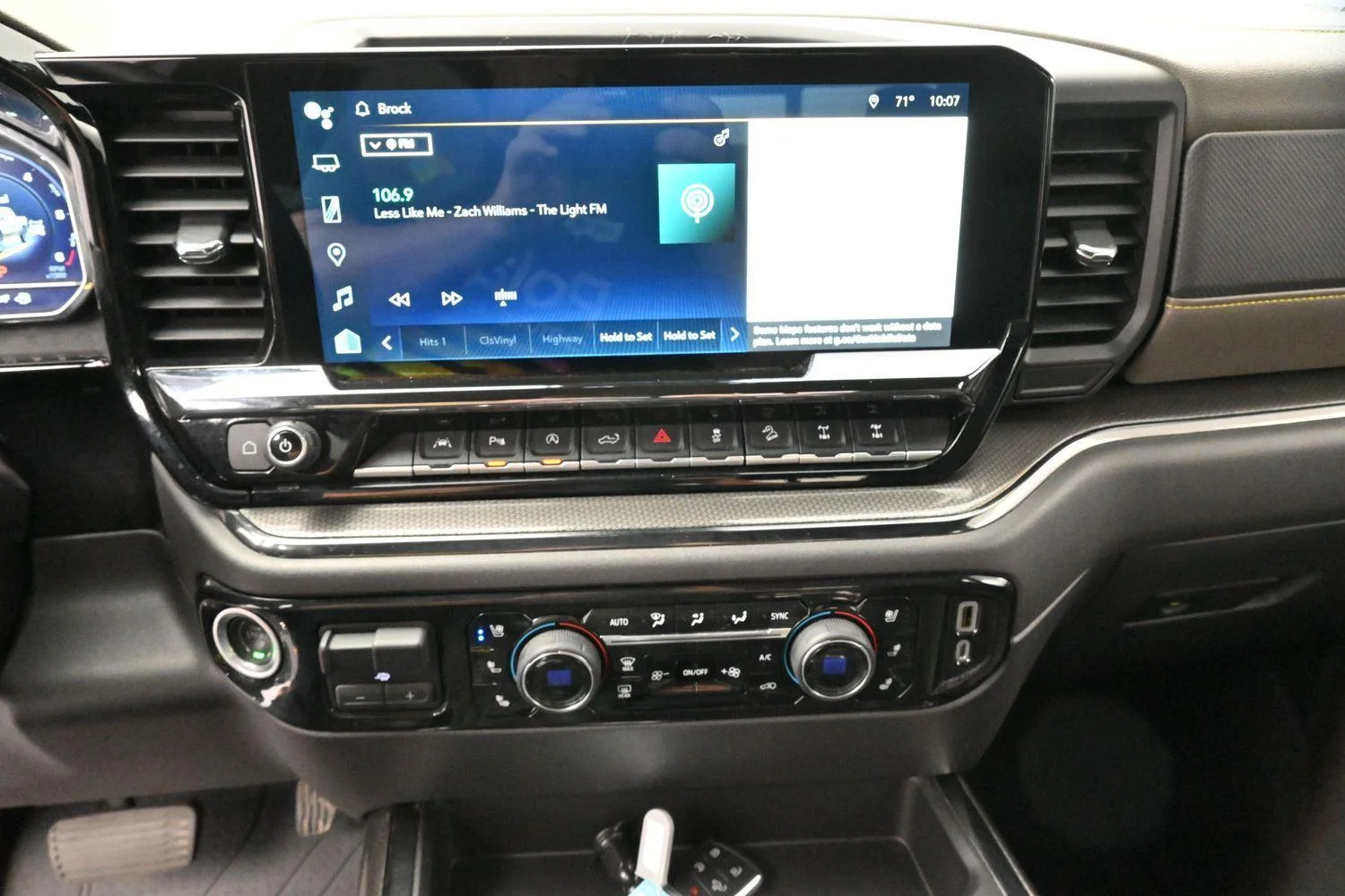 Used 2023 Summit White Chevrolet ZR2 image 21