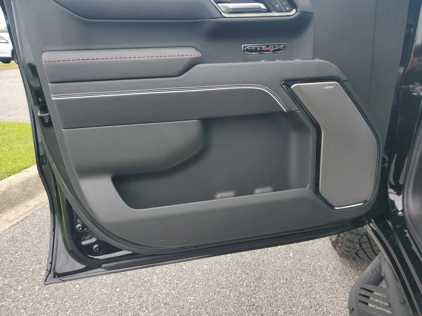 New 2026 Onyx Black GMC AT4X image 39