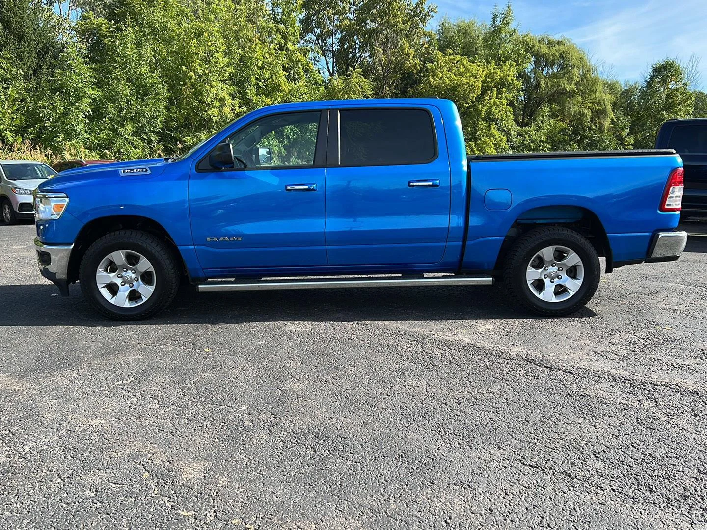 Used 2020 Hydro Blue Pearlcoat Ram Big Horn image 17