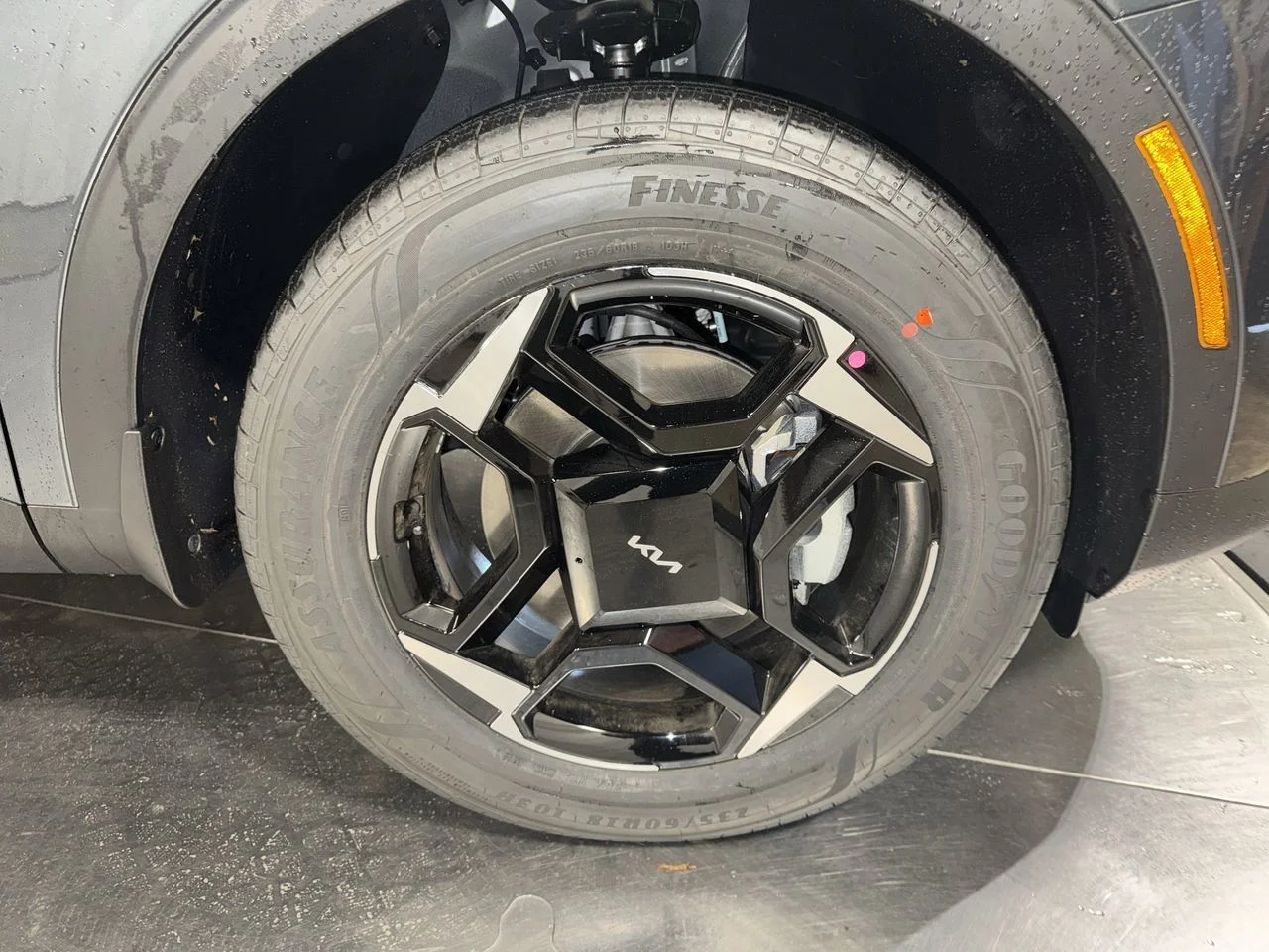 New 2026 Gravity Gray Kia EX image 14