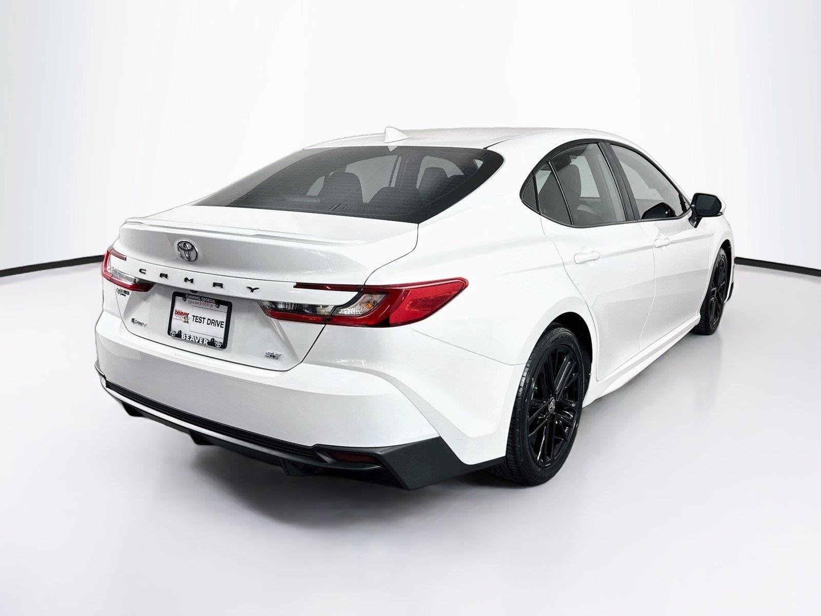 Certified Used 2025 Ice Cap Toyota SE image 2
