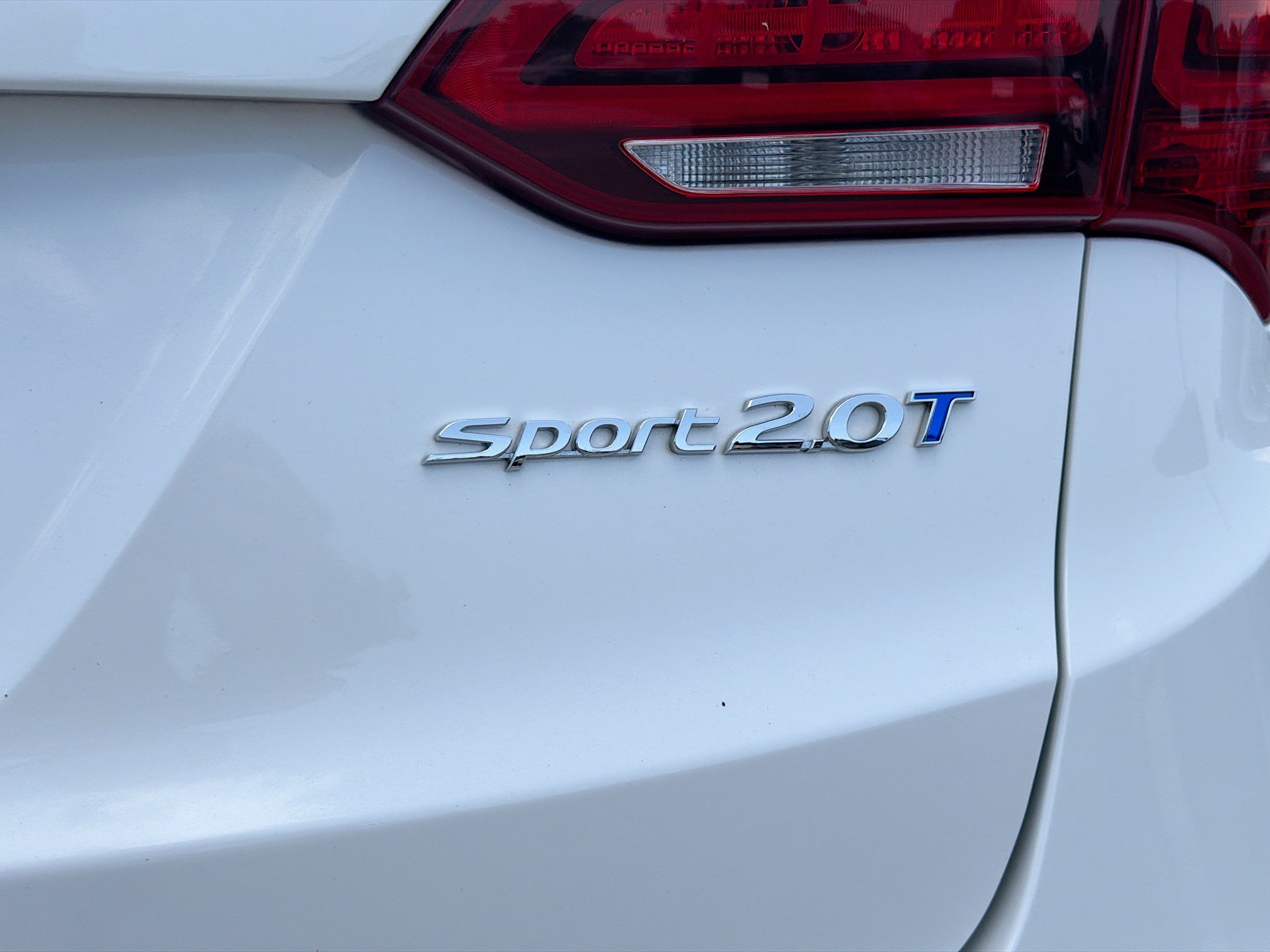 Used 2018 Pearl White Hyundai 2.0T image 42