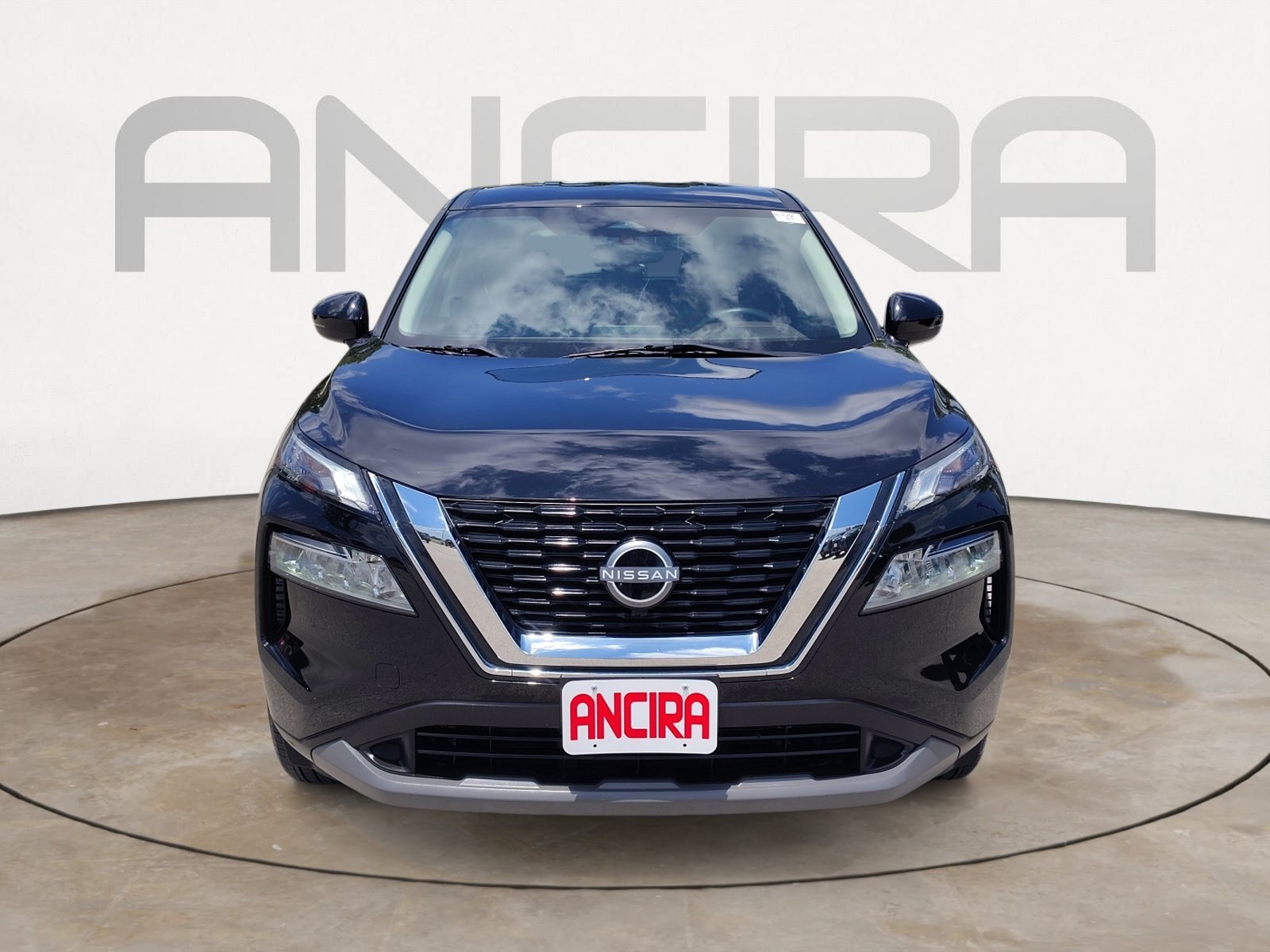 Used 2023 Super Black Nissan SV image 5